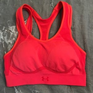 Under Armour Vanish compression sports bra